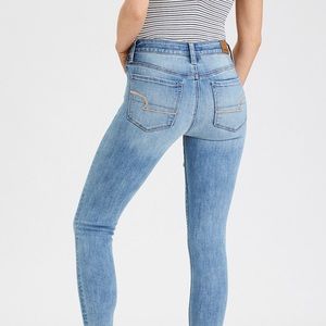 Light wash jeggings